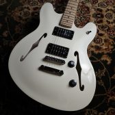 【セミアコ】Squier by Fender Affinity Starcaster Olympic White