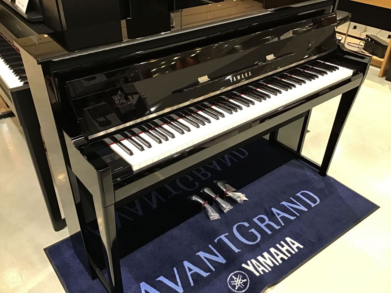 YAMAHA NU1XA
