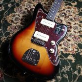 Fender American Professional II Jazzmaster 3-Color Sunburst【モダンな仕様も盛り込まれた新世代のスタンダードとなるジャズマスター 】