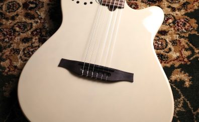 Godin Multiac Mundial Ozark Cream【ディーラー限定モデル】