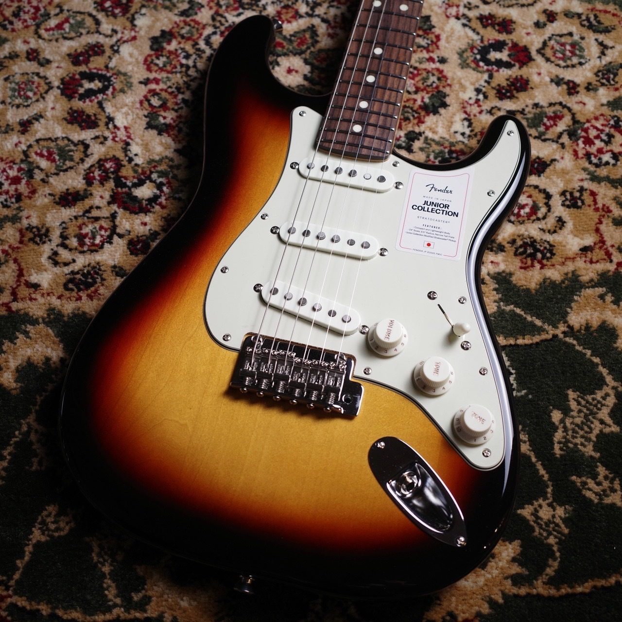 新品Fender Made in Japan Junior Collection Stratocaster エレキギター