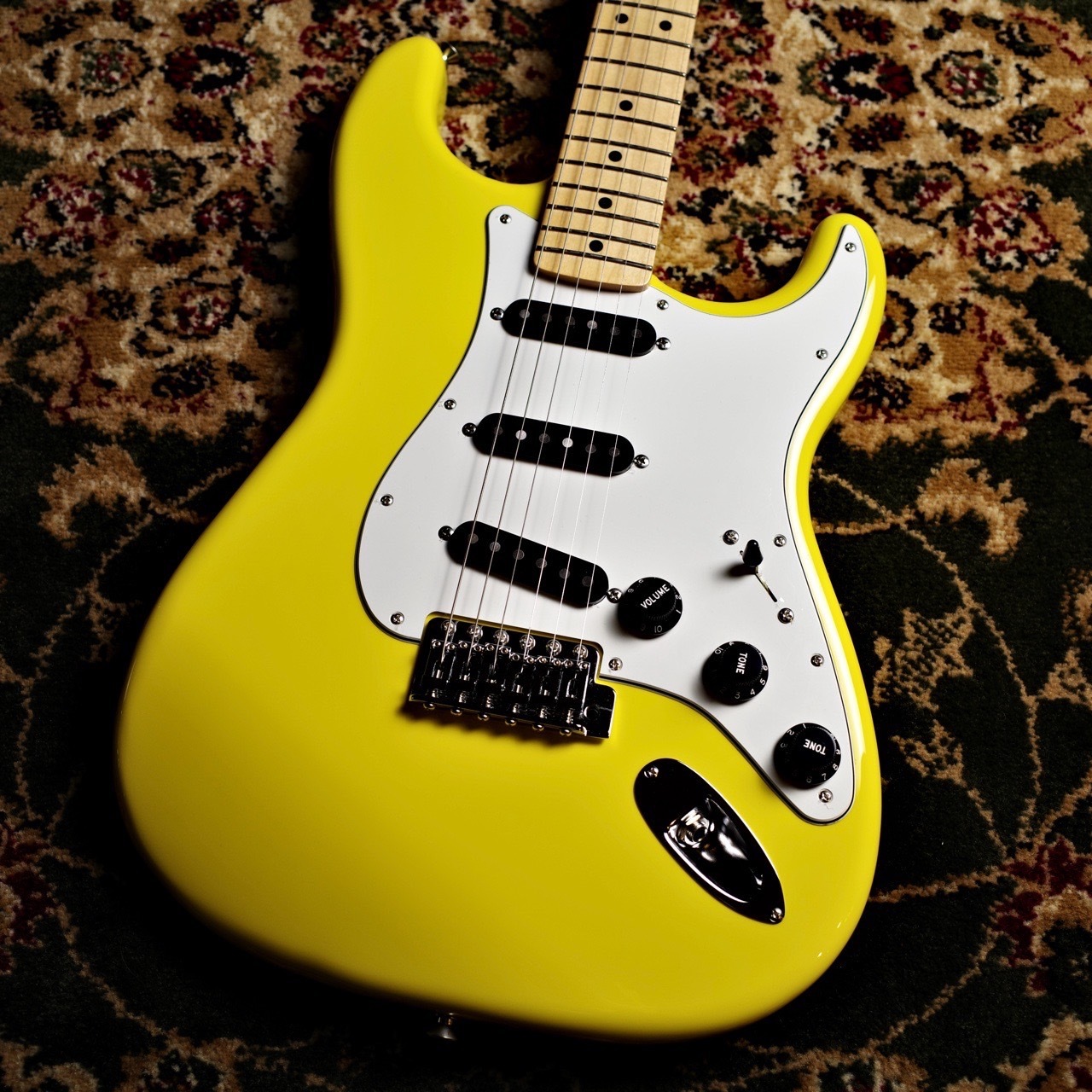 CONTENTSFender Made in Japan Limited International Color Stratocaster Monaco Yellow エレキギター ストラトキャスターこの商品について技術者による安心のアフターフォローギターアドバイザーが楽器選びをサポート最新情報を手 […]
