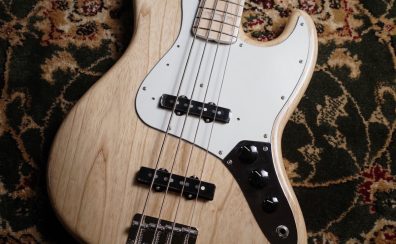 【ジャズベース】Fender Made in Japan Heritage 70s Jazz Bass Maple Fingerboard Natural