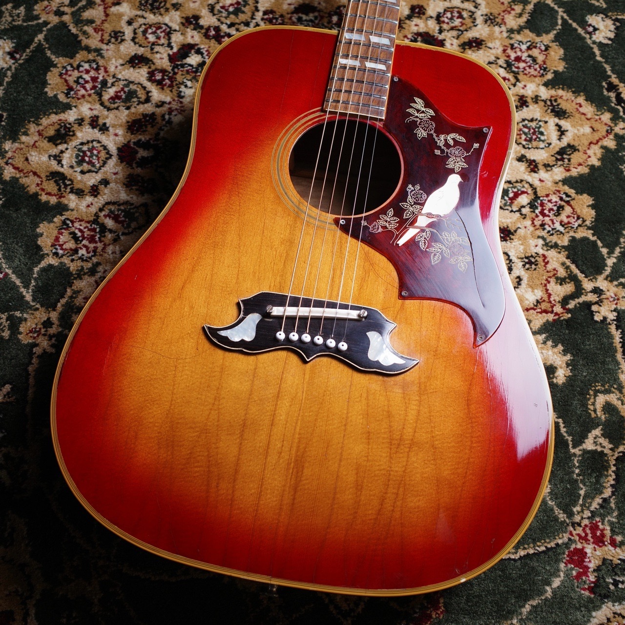 CONTENTSGibson (ギブソン) DOVE1969【USED】この商品について技術者による安心のアフターフォローギターアドバイザーが楽器選びをサポート最新情報を手に入れよう音楽をもっと楽しみたい方は音楽教室がおススメ♪お問い合わせGibson (ギブソン) DOVE1969【USED】 根 […]