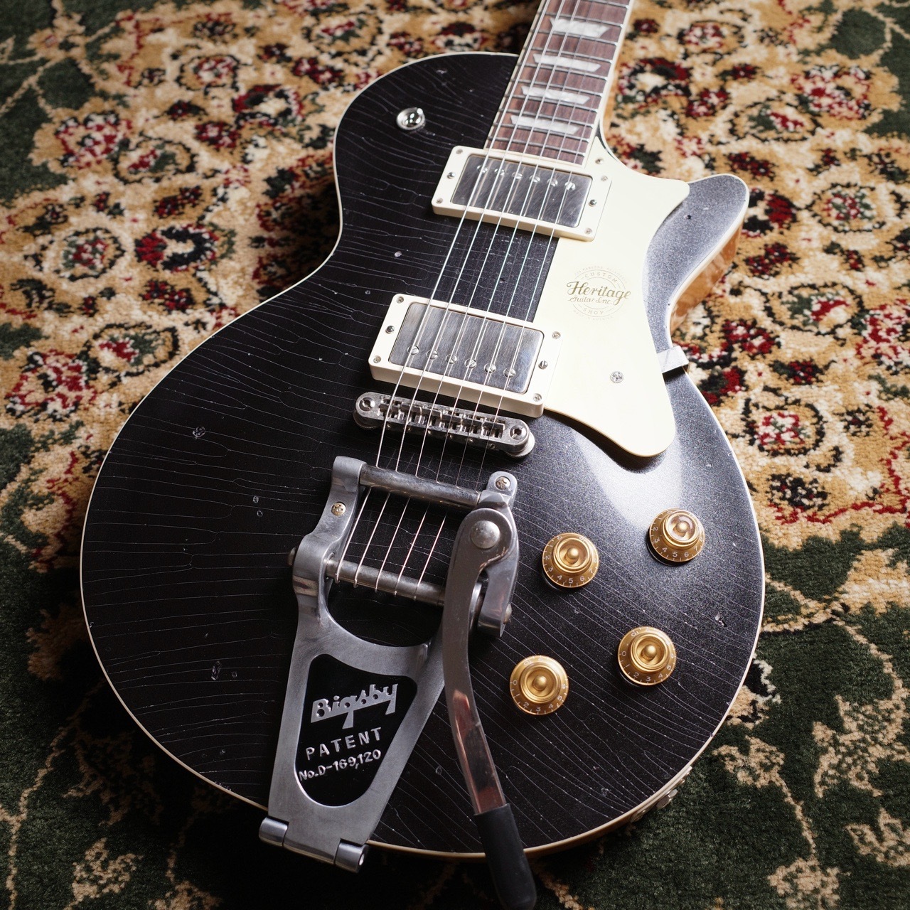 CONTENTSHeritage Custom Shop H-150 Artisan Aged with Bigsby Space Blackこの商品について技術者による安心のアフターフォローギターアドバイザーが楽器選びをサポート最新情報を手に入れよう音楽をもっと楽しみたい方は音楽教室がおススメ♪お […]