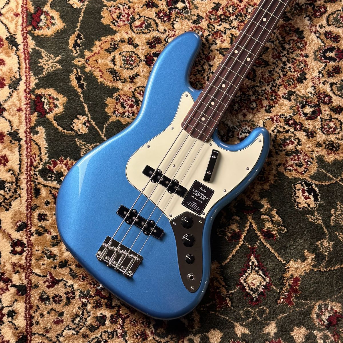 CONTENTSFender Vintera II '60s Jazz Bass Lake Placid Blue エレキベース ジャズベースこの商品について技術者による安心のアフターフォローギターアドバイザーが楽器選びをサポート最新情報を手に入れよう音楽をもっと楽しみたい方は音楽教室がおススメ♪お […]