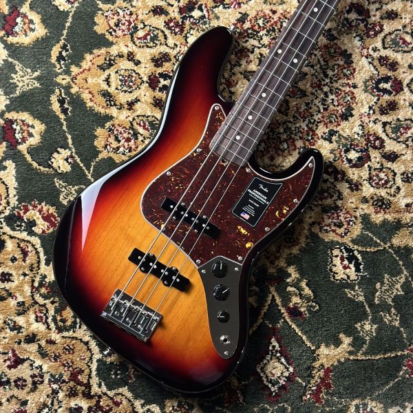 Fender American Professional II Jazz Bass 3-Color Sunburst<br />
<br />
¥ 290,400 