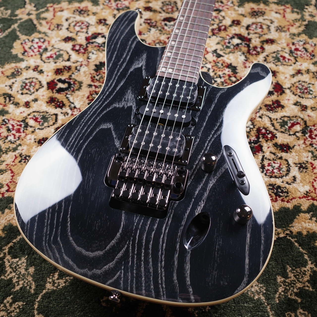 新品Ibanez S570AH SWK