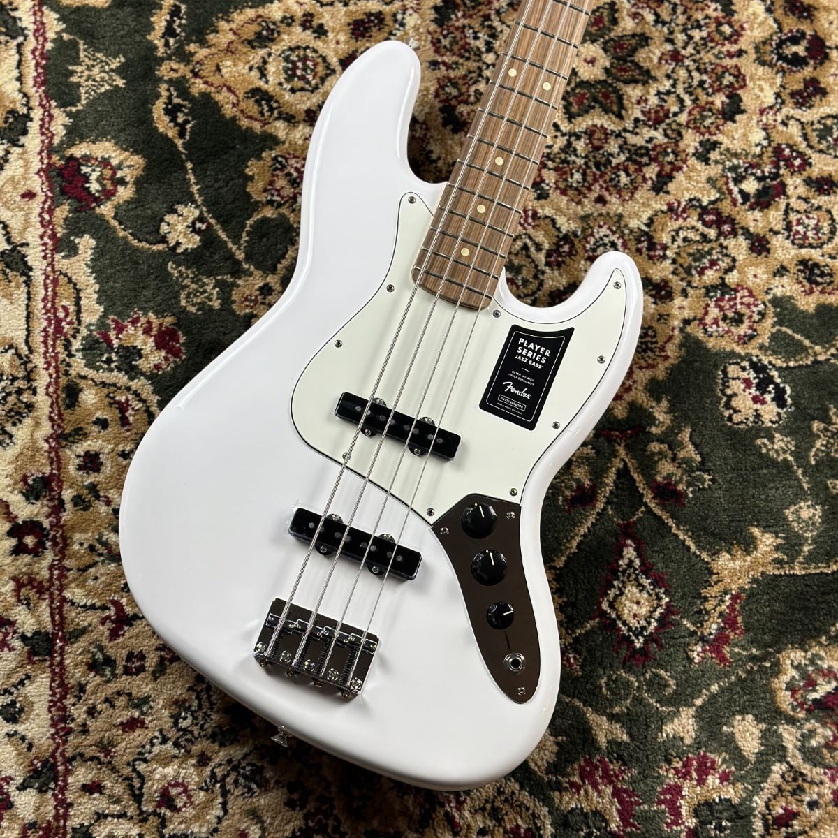 CONTENTSFender Player Jazz Bass, Pau Ferro Fingerboard, Polar Whiteこの商品について技術者による安心のアフターフォローギターアドバイザーが楽器選びをサポート最新情報を手に入れよう音楽をもっと楽しみたい方は音楽教室がおススメ♪お問い合わ […]