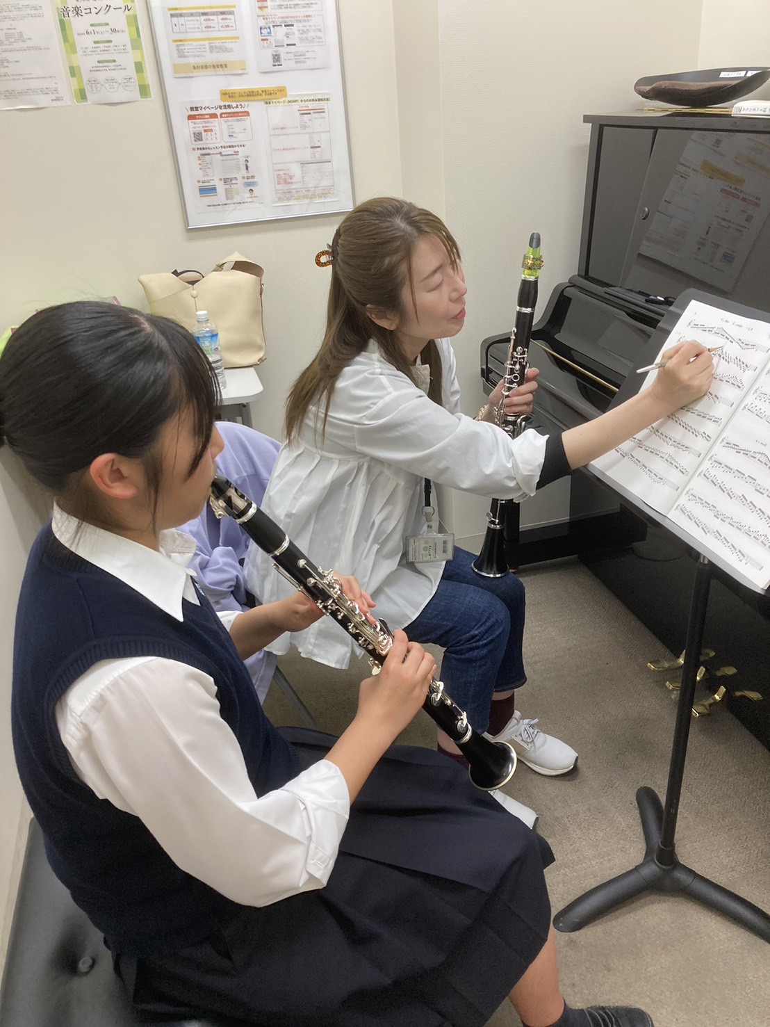 Q1.楽器を始めたきっかけは何ですか？ 子供の頃、オーケストラのコンサートを聞いた事がきっかけ Q2.好きな音楽、アーティストは何ですか？ 最近は、ヒーリングミュージック、バロッククラリネットでの演奏が好きです。 Q3.得意なジャンルは何ですか？ クラシック音楽系です Q4.どのようなレッスンを心掛 […]
