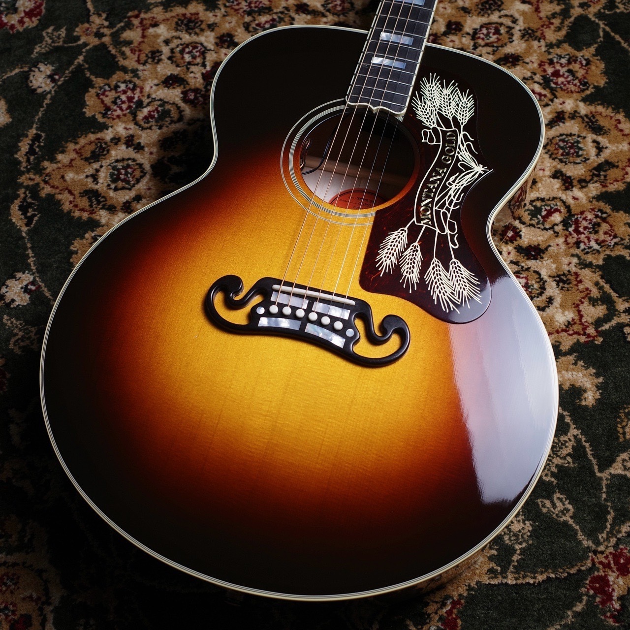 新品Gibson SJ-200 Montana Gold Quilt ＃21424075