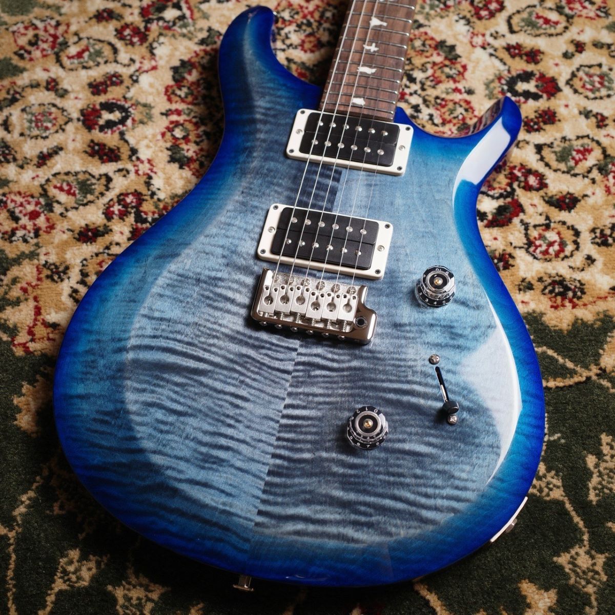 CONTENTSPaul Reed Smith(PRS) S2 Custom 24 Faded Gray Black Blue Burstこの商品について技術者による安心のアフターフォロー特集ギターアドバイザーが楽器選びをサポート最新情報を手に入れよう音楽をもっと楽しみたい方は音楽教室がおススメ♪お […]