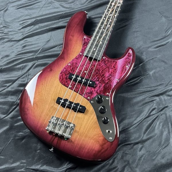【新品】<br />
momose MJ-SHIDAREZAKURA LTD/Eウィルソン Q90BS 【2024福岡ギターショーモデル】<br />
<br />
￥362,340 