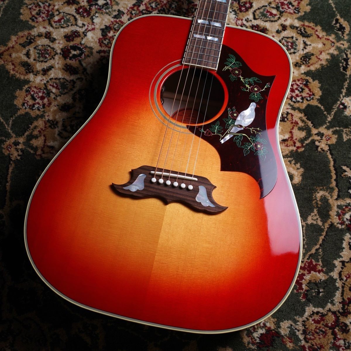 アウトレットGibson Dove Original Vintage Cherry Sunburst