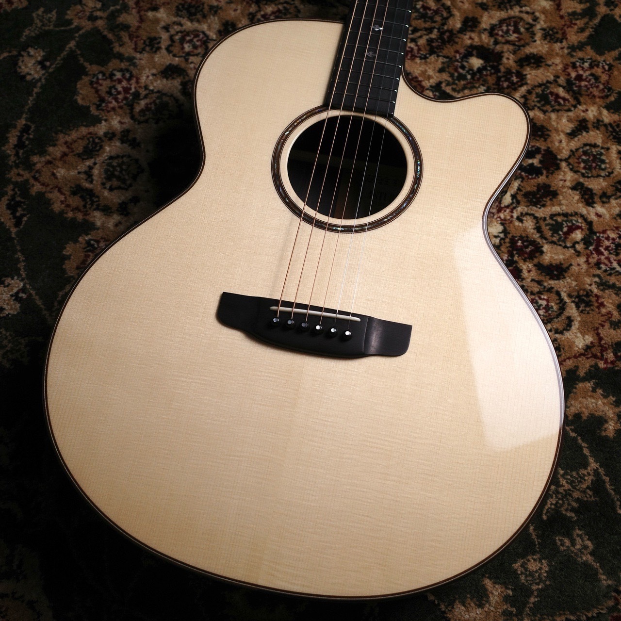 新品ASTURIAS Grand Solo LTD Jewel Triangle