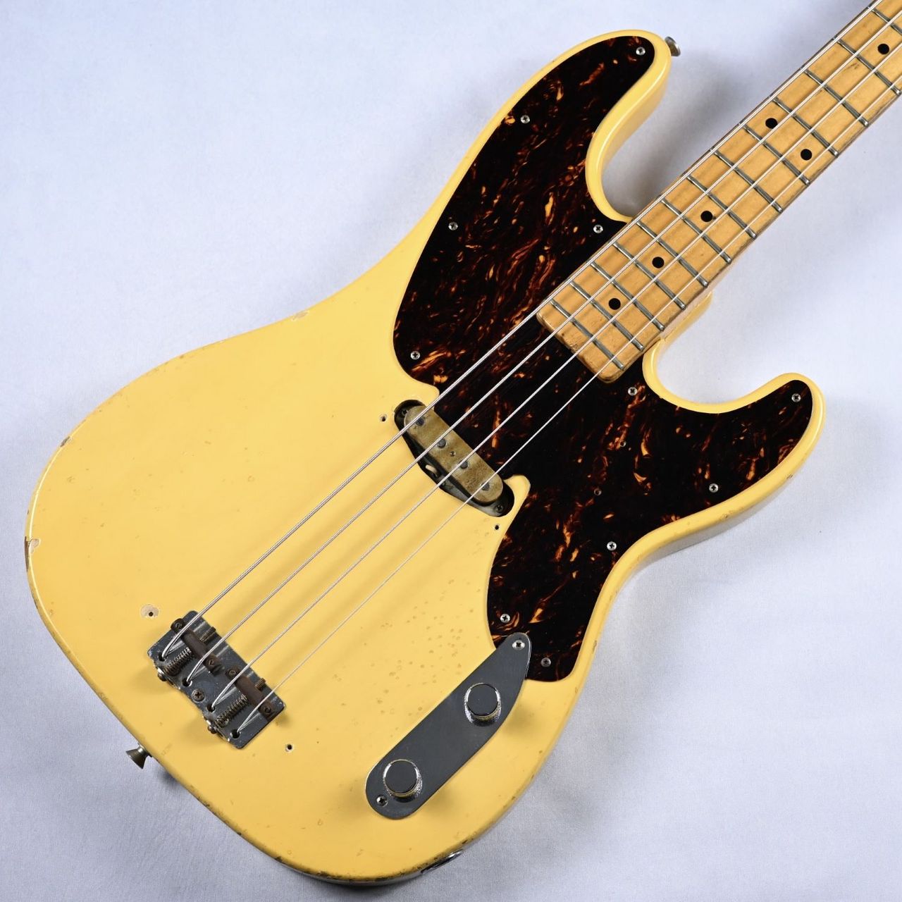 ビンテージFender TELECASTER BASS