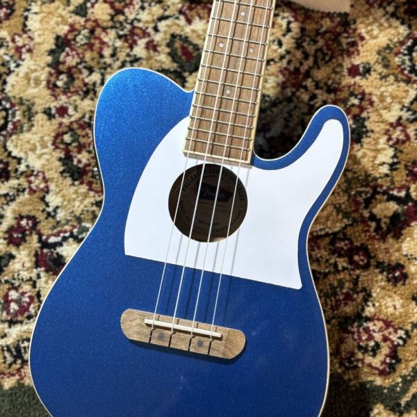 【新品】<br />
Fender Fullerton Tele Uke Lake Placid Blue<br />
<br />
￥38,500 