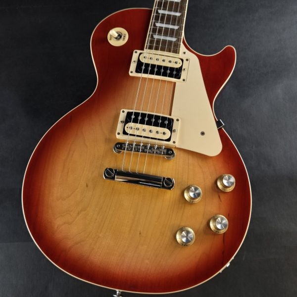 【新品】<br />
Gibson Les Paul Classic - Heritage Cherry Sunburst【現物画像】<br />
<br />
<br />
¥ 294,800 