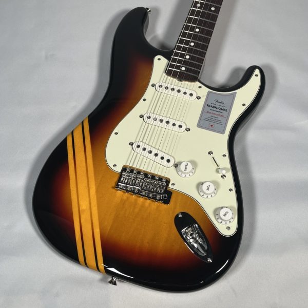 【新品】<br />
Fender Made in Japan Traditional 2025 Collection, 60s Stratocaster, Competition【3.45kg】【現物画像】<br />
<br />
￥154,000 