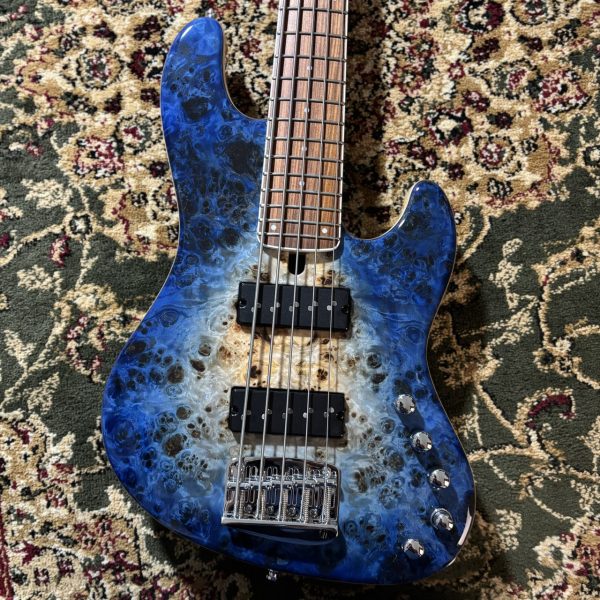 【新品】<br />
MAYONES Jabba Custom5 Trans Natural Fade Blue Burst OUT Gloss【未展示在庫】<br />
<br />
￥683,870 
