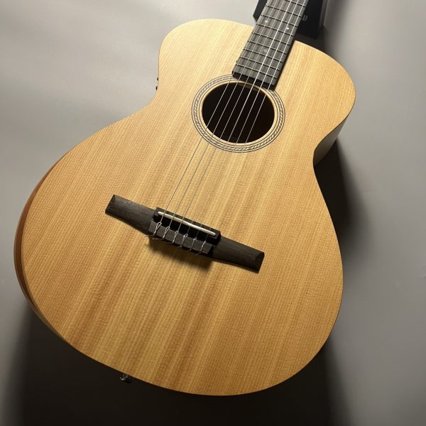 Taylor LTD EG Academy <br />
<br />
¥89,980 