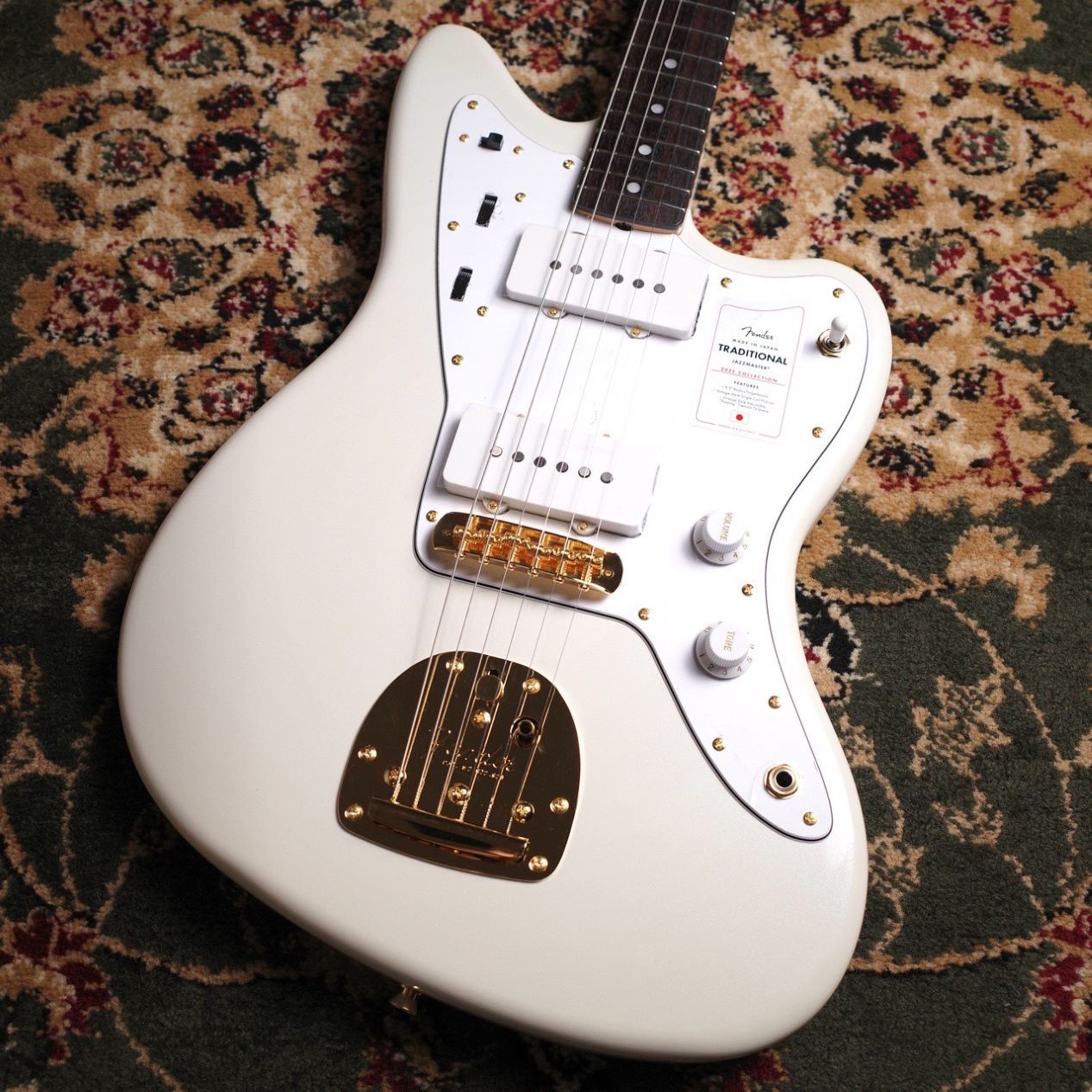 新品Fender Made in Japan Traditional 2025 Collection 60s Jazzmaster White Pearl 【3.39kg】