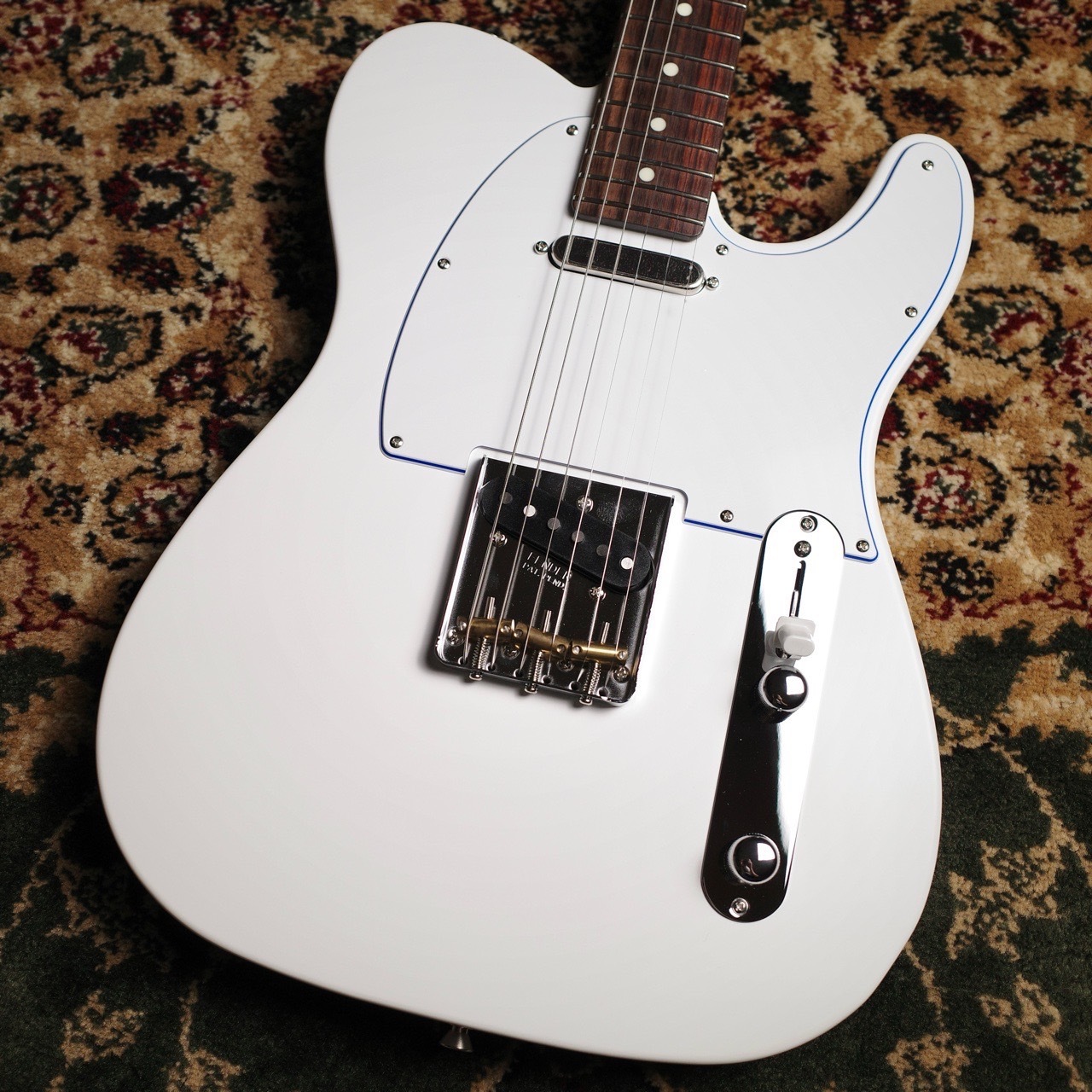 新品Fender Made in Japan Limited Hybrid II Telecaster Blanc 【3.48kg】