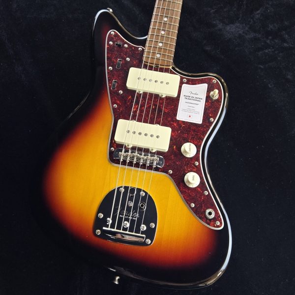 【新品】<br />
Fender Made in Japan Traditional 60s Jazzmaster - 3-Color Sunburst【現物画像】【3.29kg】<br />
<br />
¥146,300 