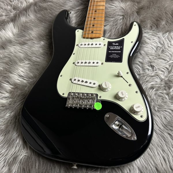 【新品】<br />
Fender Limited Edition Vintera II Road Worn ‘60s Stratocaster -Black 【現物画像】<br />
<br />
<br />
￥269,500 