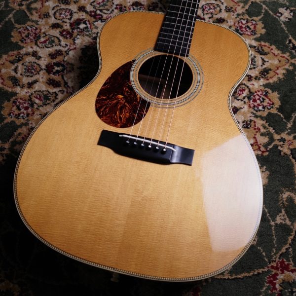 Martin OM-28V / Left Hand 2010年製 【USED・委託販売品】<br />
<br />
¥398,000  