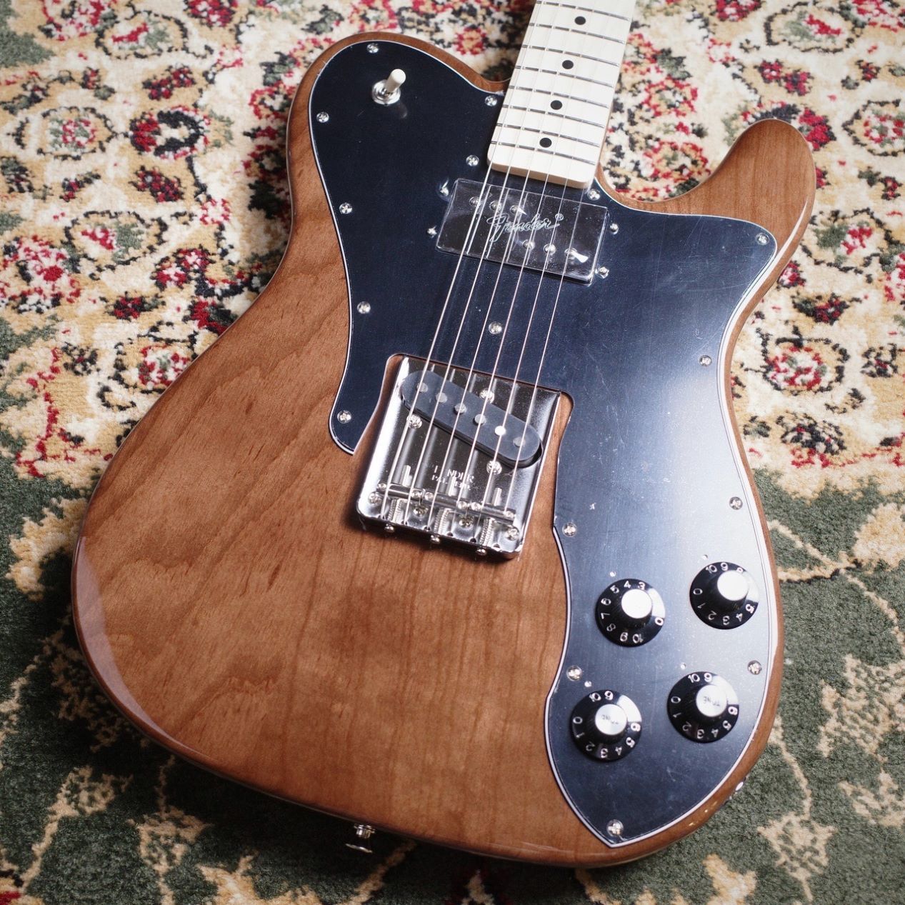 新品Fender FSR Made in Japan Traditional 70s Telecaster Custom Walnut