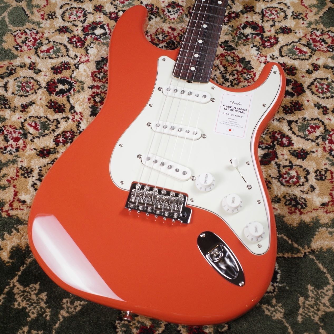新品Fender Made in Japan Traditional 60s Stratocaster Rosewood Fingerboard Fiesta Red 