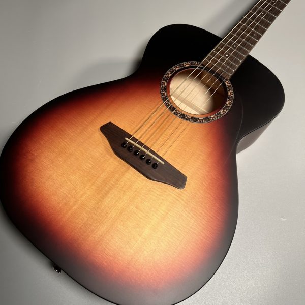 【新品】<br />
K.Yairi SYF-Mini CTM プレミアム・セレクション限定モデル／ギグケース付【現物写真】<br />
<br />
<br />
￥128,700