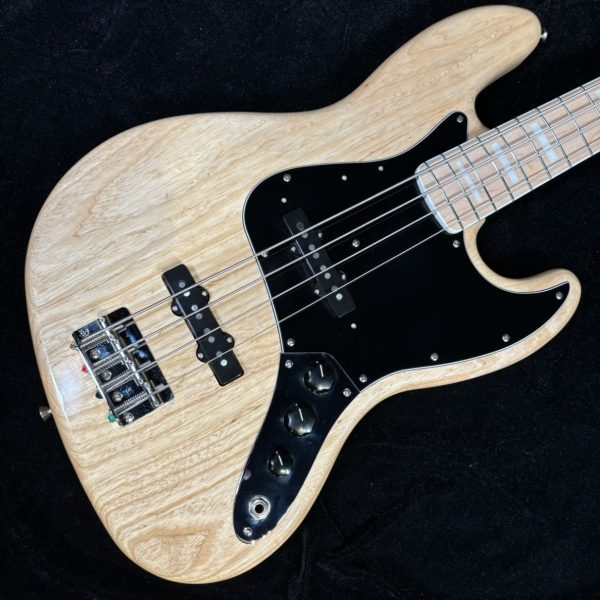 Fender TRADII 70S JB/M<br />
<br />
¥110,000 