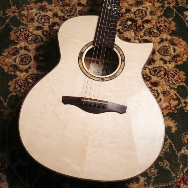 【新品】<br />
NISHIHARA GUITARS Pado OM Cutaway Tobiume<br />
<br />
¥1,060,290 