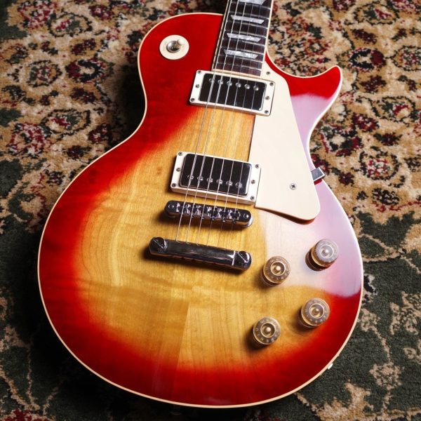 Gibson Les Paul Standard - Sunburst 【1980年製・4.92kg】<br />
<br />
<br />
¥702,000 