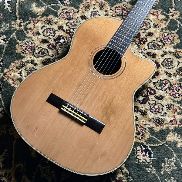 K.Yairi CE-3/≒1.93/SN:28742<br />
<br />
¥75,000 