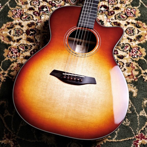 【新品】<br />
Furch Yellow OMc-SR Red Sunburst<br />
<br />
¥409,000   