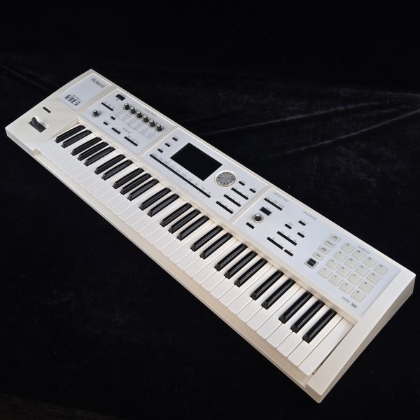 Roland FA-06-SC - シンセサイザー【現物画像】【島村楽器限定カラー】<br />
<br />
¥80,000 