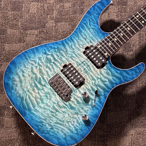 TOM ANDERSON(並行輸入品ほか) Angel Natural Bora to Transparent　Blue Burst with Binding 【≒3.19kg】<br />
<br />
¥798,000 