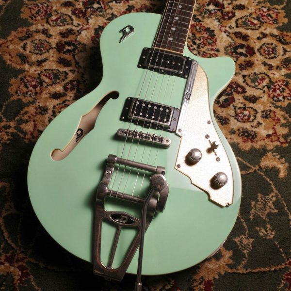 Duesenberg DTV-SG Starplayer TV Surf Green 【USED】<br />
<br />
¥250,000 