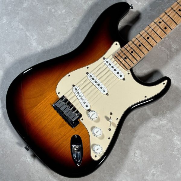 Fender 【中古】 American series Stratocaster Maple Fingerboard 3-Color Sunburst【現物画像/≒3.59kg】<br />
<br />
¥138,000 