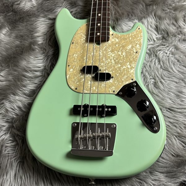 Fender American Performer Mustang Bass- Satin Surf Green【現物画像】<br />
<br />
¥176,000 