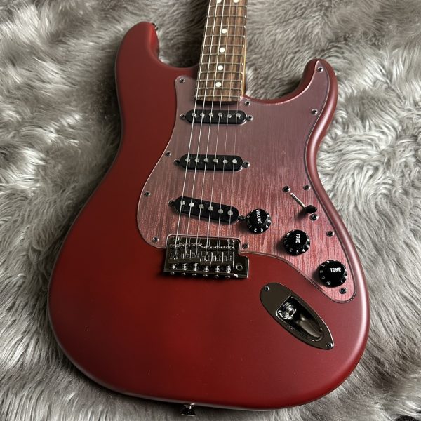 【新品】<br />
Fender Hybrid II 2026 Collection Stratocaster- Matte Inferno Red【現物画像 】<br />
<br />
￥176,000 