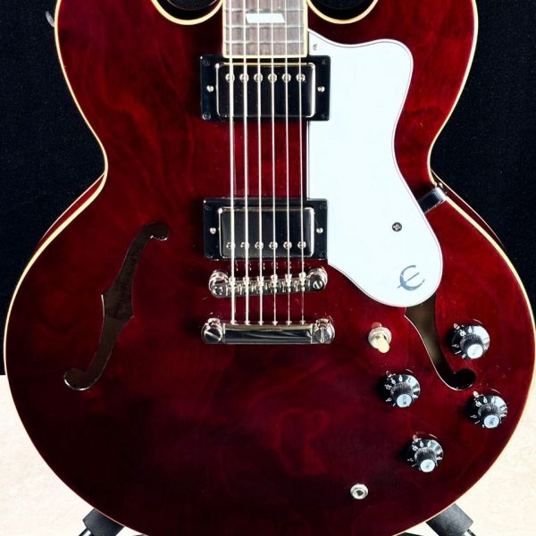 【新品】<br />
Epiphone 【ノエル・ギャラガー初期の愛機を再現したリビエラ】Noel Gallagher Riviera【現物画像/3.97kg】<br />
<br />
¥124,300 