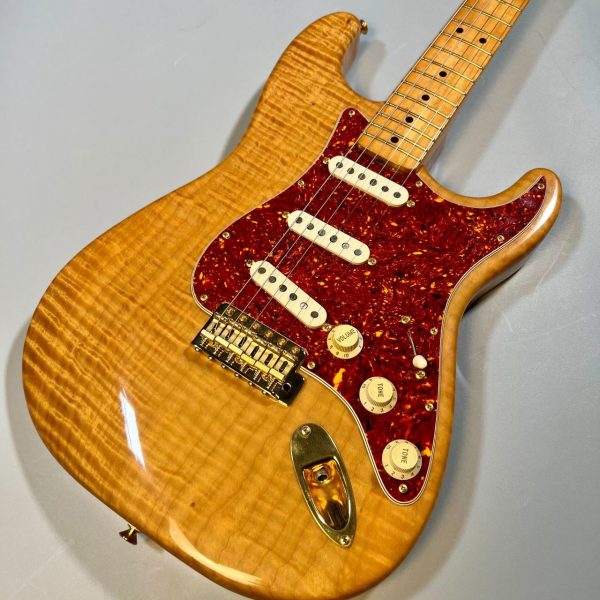 Fender CustomShop Stratcaster FM/M　stamped by Art Esparza【現物写真】【重量:約4.1Kg】<br />
<br />
¥660,000 