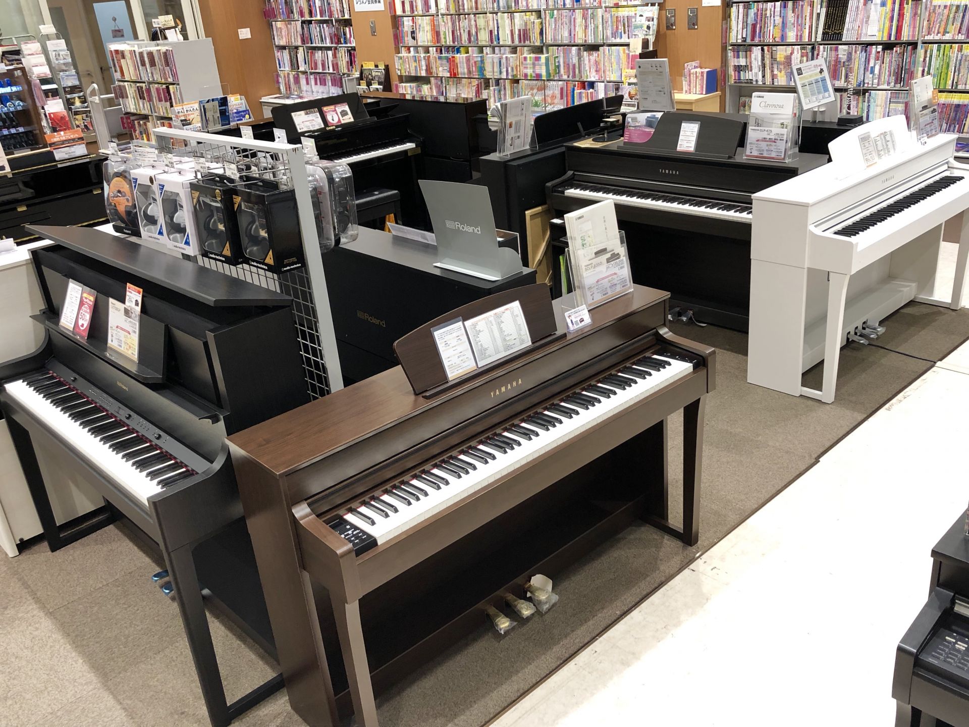 展示台数20台以上！電子ピアノを探すならプレ葉ウォーク浜北店へ！
