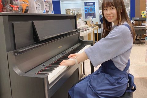 スタッフ写真 ピアノ/電子ピアノ/キーボード/管楽器 袴田