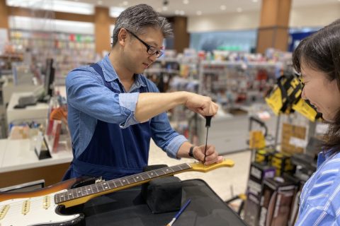 スタッフ写真 店長 村上