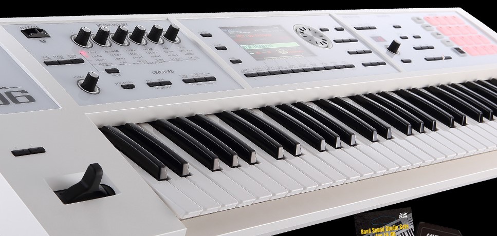 Roland,KORGのシンセサイザー入荷！バンドマン必見です！